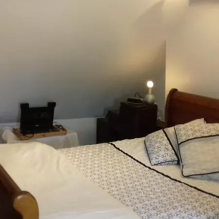 1 à 2 Chambres Climatisées chez Valérie Gouffé Bed & Breakfast