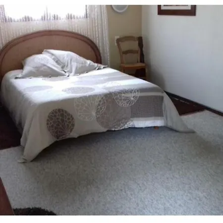 1 à 2 Chambres Climatisées chez Valérie Gouffé Bed & Breakfast Parigné-lʼÉvêque