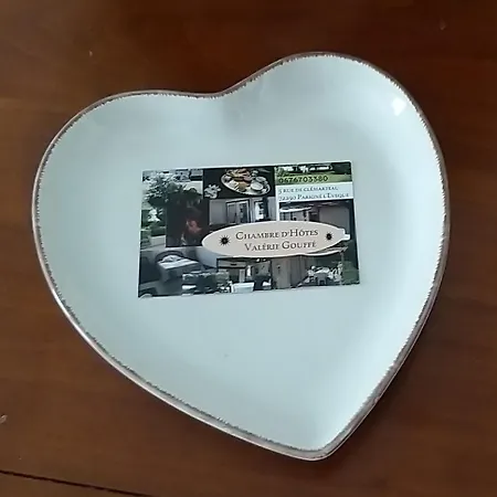 1 A 2 Chez Valerie Gouffe Panzió Parigné-lʼÉvêque