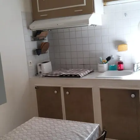 1 à 2 Chambres Climatisées chez Valérie Gouffé *