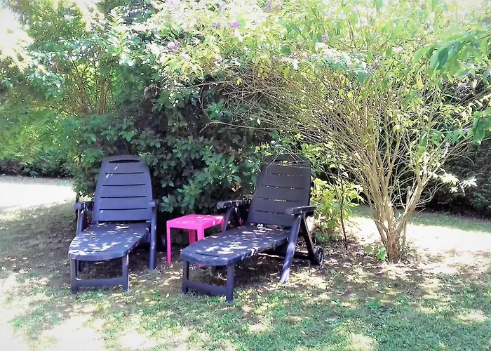 1 à 2 Chez Valérie Gouffé Couette-café Parigné-lʼÉvêque