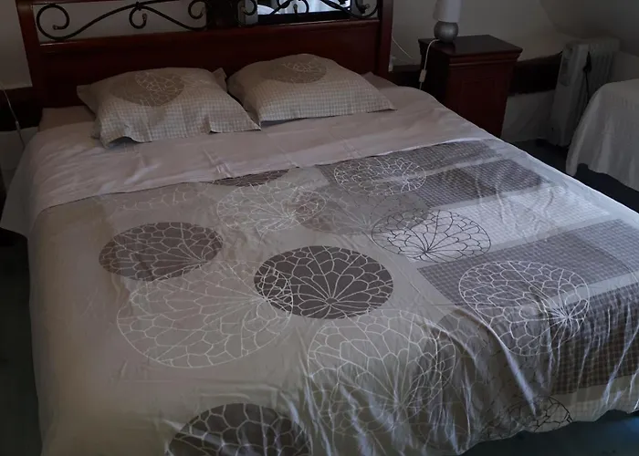 1 à 2 Chez Valérie Gouffé Parigné-lʼÉvêque