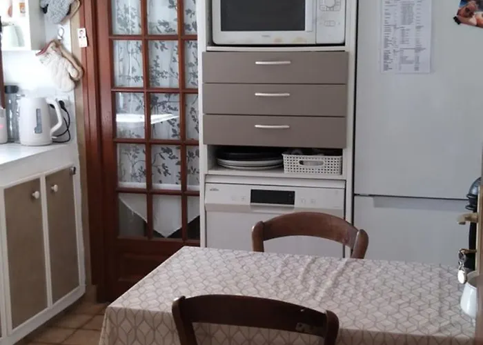 Couette-café 1 à 2 Chez Valérie Gouffé *