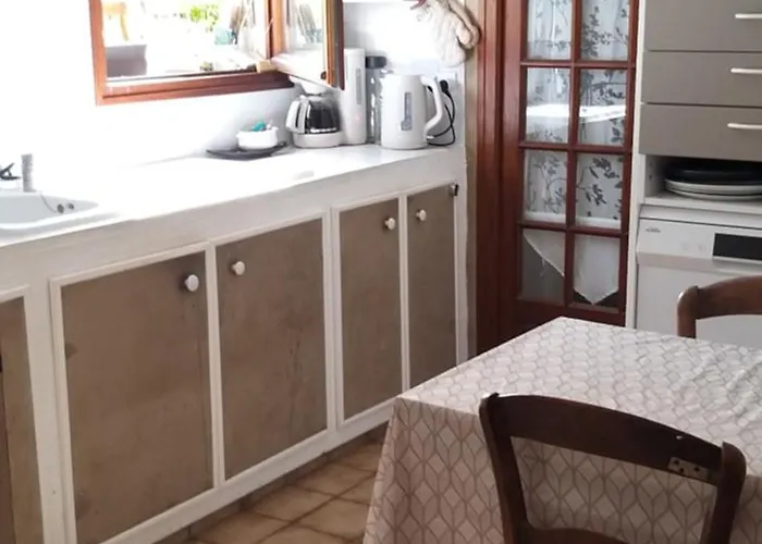 1 à 2 Chez Valérie Gouffé *